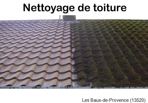 Démoussage toiture Les Baux-de-Provence-13520